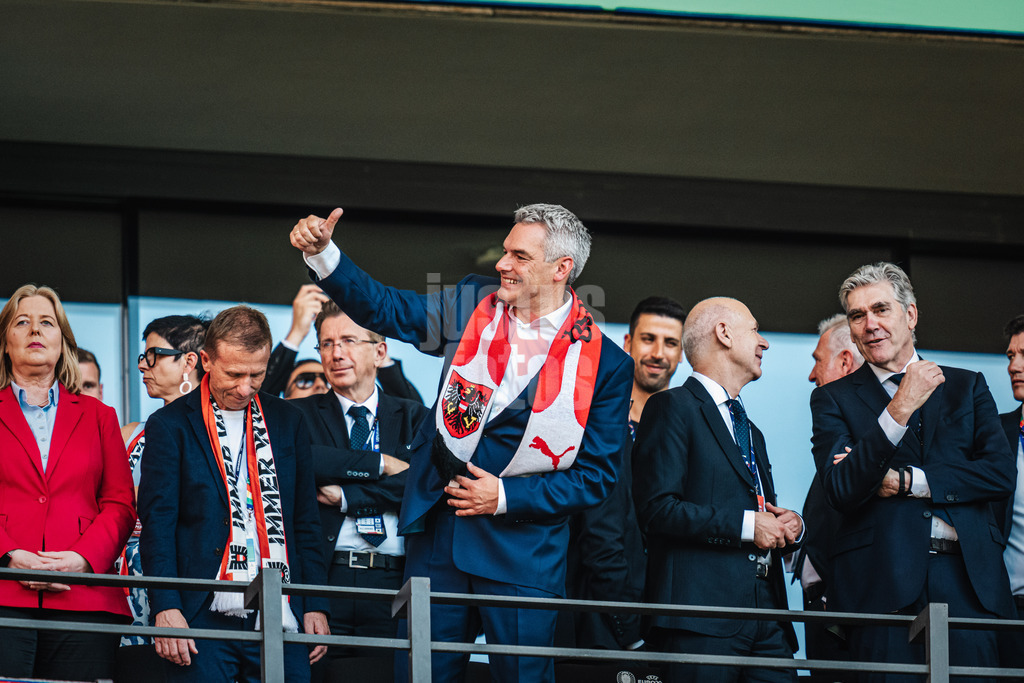 Fußball | Herren | UEFA-Fußball-Europameisterschaft 2024 | Gruppe D | Niederlande vs. Österreich | 25.06.2024 | Karl NehammerÖsterreichischer Bundeskanzler