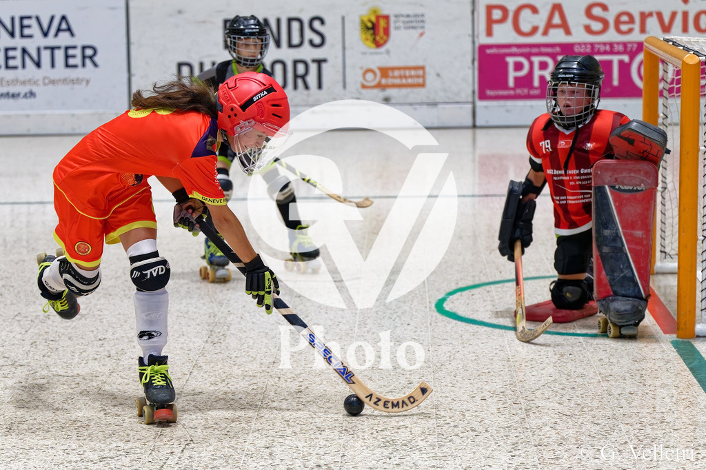 Super League  - Servette FC  v FC Zurich  | during the Super League  game between Servette FC  and FC Zurich  at Stade de Geneve  in Lancy , Switzerland 