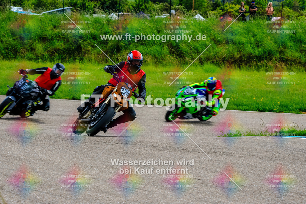 MotoTeam-9950 | Hier findet Ihr Bilder von Touristenfahrten auf der Nürburgring Nordschleife oder von anderen Veranstaltungen die ich besucht habe. Viel Spass beim Durch Schauen 