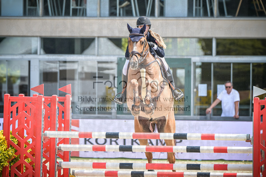 DOS_3266 | Entdecke hochwertige Reitturnierfotos von Foto Oger. Professionell, emotional und authentisch – jetzt Lieblingsmomente im Shop bestellen.Deutschlandweite Turnierfotografie. - Realisiert mit Pictrs.com