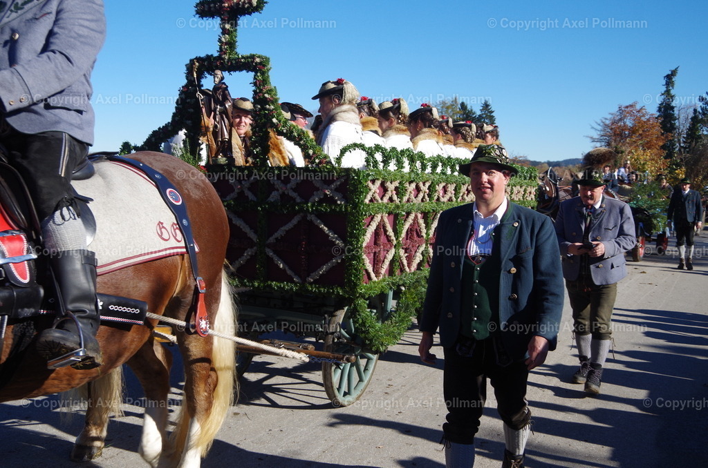 IMGP8323 | fotografiert von Axel PollmannLeonhardi Wallfahrt Benediktbeuern und Murnau, Fronleichnam, Fasching, Landschaft im Loisachtal und Benediktbeuern  - Realisiert mit Pictrs.com