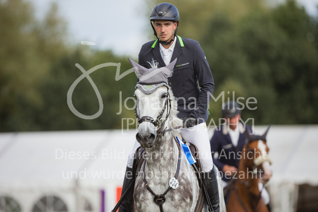 220715_LC_Youngster-S-643 | Deine schönsten Turniermomente als professionelle Fotos! Entdecke hochwertige Pferdesport-Fotografie im Online-Shop. Jetzt Fotos finden & bestellen!