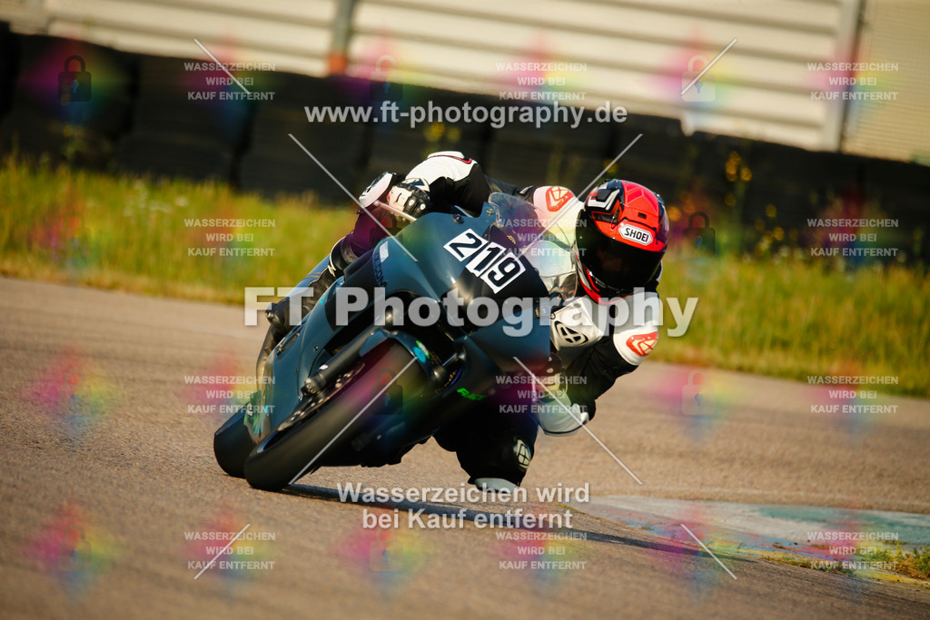 _MOT5400 | Hier findet Ihr Bilder von Touristenfahrten auf der Nürburgring Nordschleife oder von anderen Veranstaltungen die ich besucht habe. Viel Spass beim Durch Schauen 