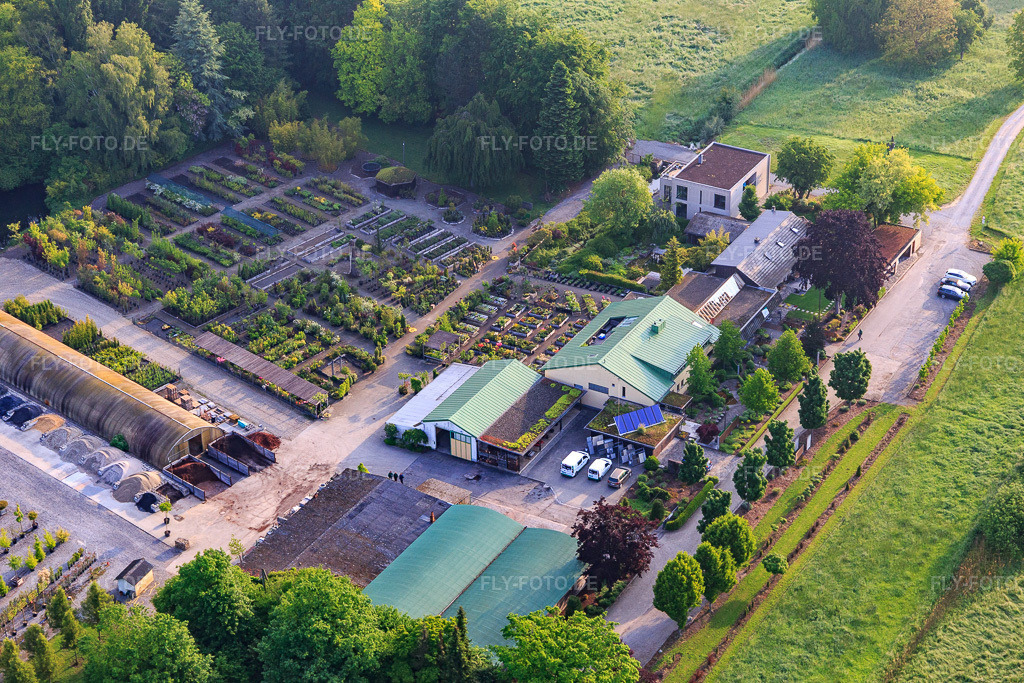 Luftbild: Bienwald Baumschule / Greentec in Berg im Bundesland Rheinland-Pfalz in Deutschland. Foto: IMG_114018.jpg vom 23.05.2019 durch Werner Riehm/FLY-FOTO.deWWW.BIENWALD-BAUMSCHULE.DE