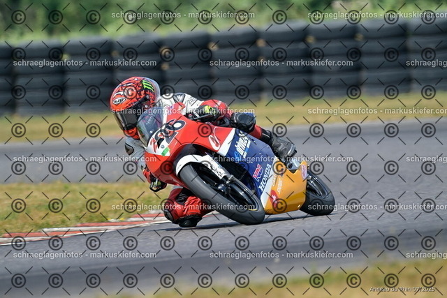 25bt04-1367 | markuskiefer.com - Realisiert mit Pictrs.com