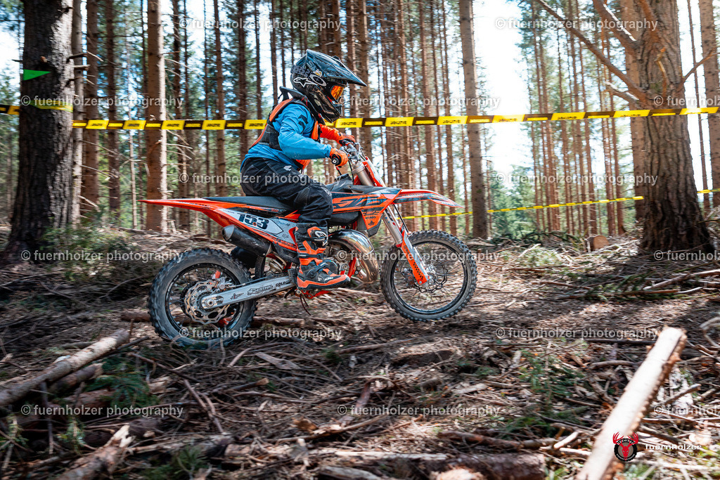 fuernholzer_250501-C1-851 | Fotografische Impressionen von der Red Stag Enduro Extreme by fuernholzer-photography.com. Endurosport in Österreich fotografisch festgehalten von fuernholzer. Auftragsfotografie für Private, Gewerbefotos und Industriefotografie. Eventfotografie, Sportfotografie und Motorsportfotografie. Anbieter von Fotoworkshops, Fototraining, fotografischen Vorträgen und Fotoseminaren.