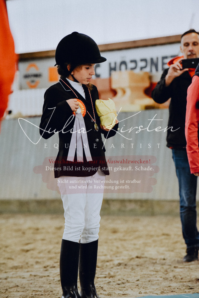 DSC_7050 | Pferde- und Turnierfotografie in Westsachsen. Pferdeportraits, Auftragszeichnungen und intuitive Kunst.