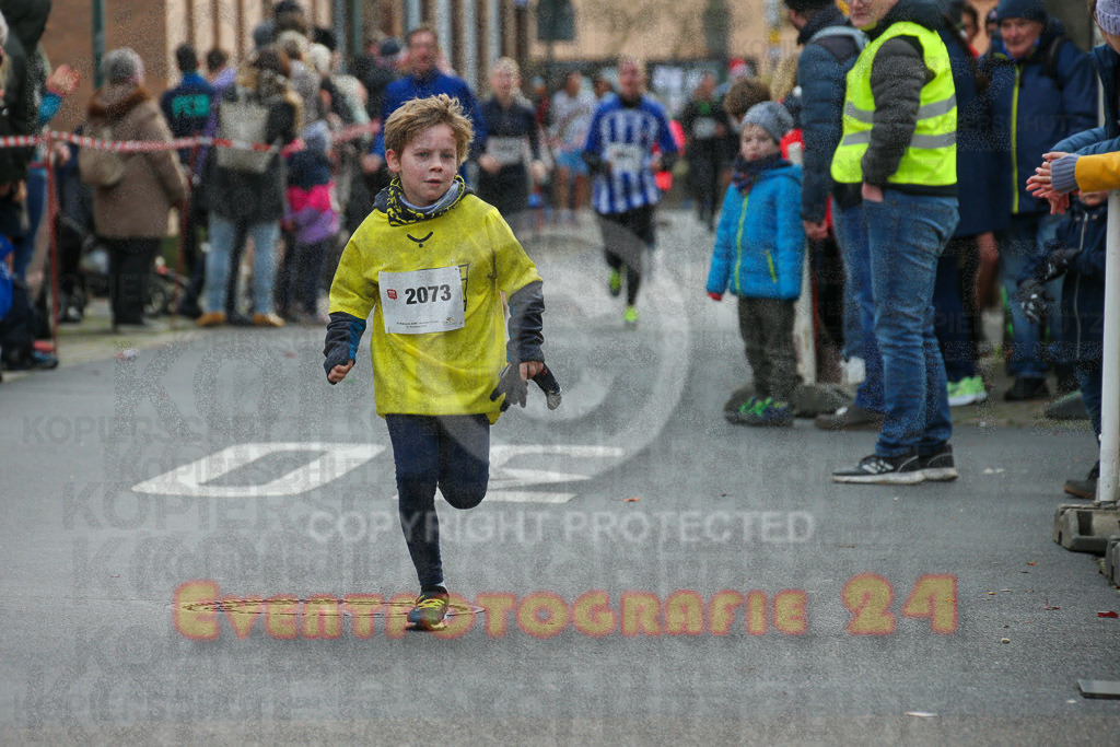 221127_1051_EX1_1045 | Sportfotografie im Rhein-Sieg Kreis, Köln, Bonn, NRW, Rheinland Pfalz, Hessen, etc. Unser Tätigkeitsfeld umfasst den Laufsport vom Volkslauf über den Marathon, Duathlon, Triathon bis zum Ultralauf wie Kölnpfad Ultra oder Schindertrail.