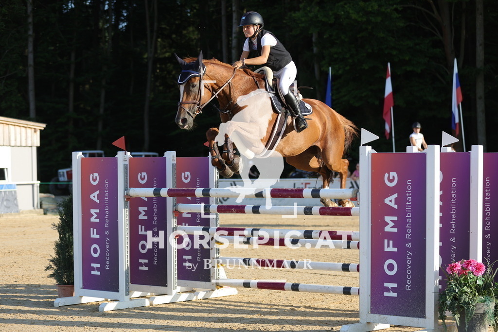 0P6A2419 | Willkommen bei Brunnmayr - Design & Fotografie – Ihrem Spezialisten für Reitturniere und Pferdeveranstaltungen in Oberösterreich, Salzburg und Bayern! Seit über 17 Jahren sind wir leidenschaftlich dabei.