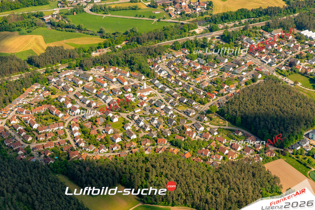Das Luftbild zeigt :  Büchenbach - Die Luftaufnahme wurde 2024 vom UL-Flugzeug aus erstellt ( keine Drohne ) - Hochauflösende Luftaufnahme - Für grossformatige Ausdrucke geeignet. Die Geschenkidee !Mit Lizenz und Bildrechte bestellbar