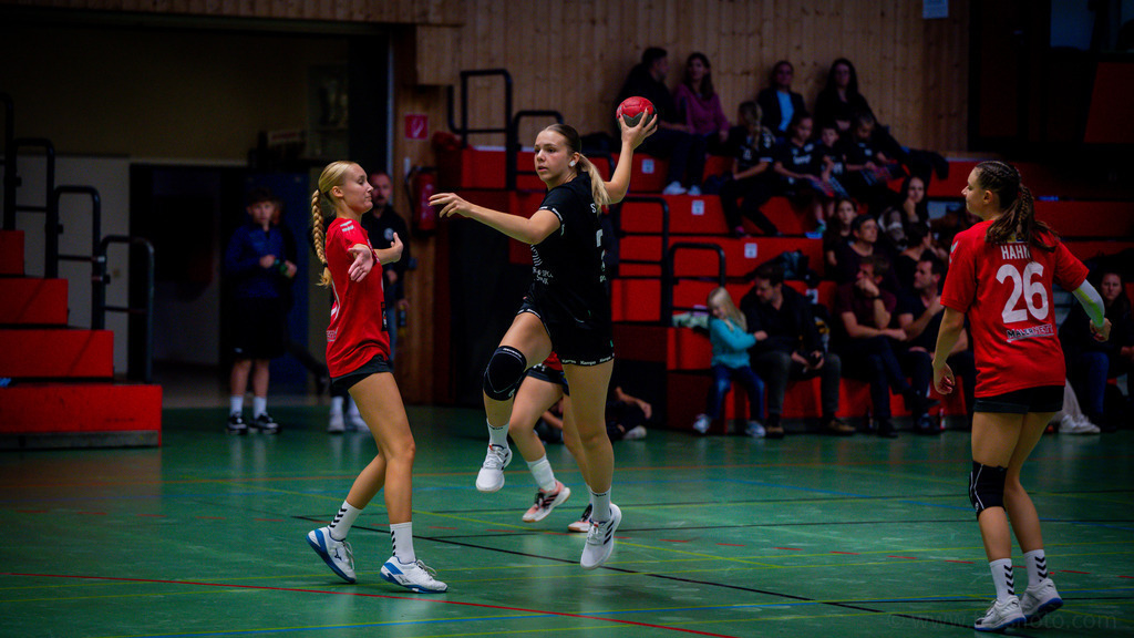 2024-09-28-ssv-st.pölten-U18-129 | "Fussifoto.com – Ihr Ansprechpartner für hochwertige Fotografie! Entdecken Sie kreative Bilder und professionelle Dienstleistungen. Kontaktieren Sie uns für Ihre Projekte!"