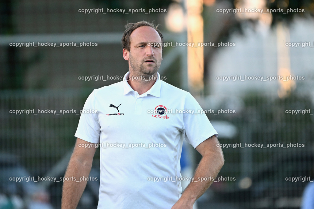 SAK vs. SC St. Veit | Headcoach SC St. Veit Arno Paul Kozelsky, SAK vs. SC St. Veit, SAK vs. SC St. Veit am 19.09.2025 in Klagenfurt (Sportpark Welzenegg), Austria, (Photo by Bernd Stefan)