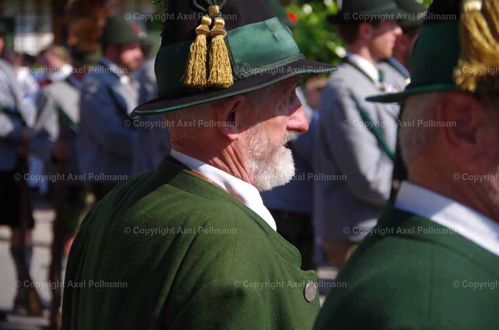 IMGP3579 | fotografiert von Axel PollmannLeonhardi Wallfahrt Benediktbeuern und Murnau, Fronleichnam, Fasching, Landschaft im Loisachtal und Benediktbeuern  - Realisiert mit Pictrs.com