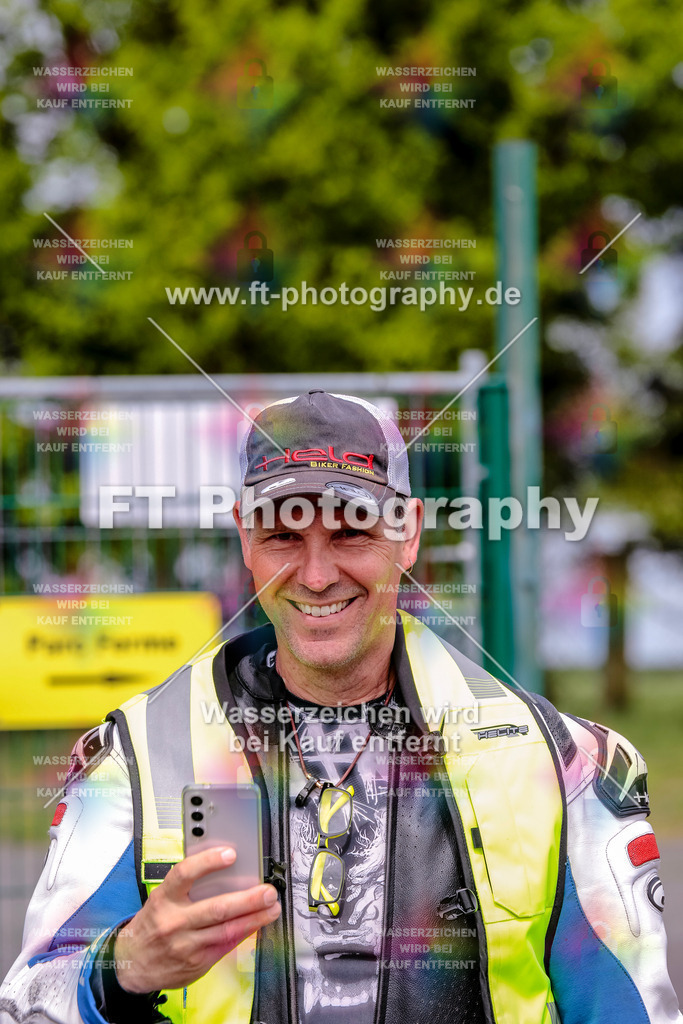 MotoTeamVBK-21033 | Hier findet Ihr Bilder von Touristenfahrten auf der Nürburgring Nordschleife oder von anderen Veranstaltungen die ich besucht habe. Viel Spass beim Durch Schauen 