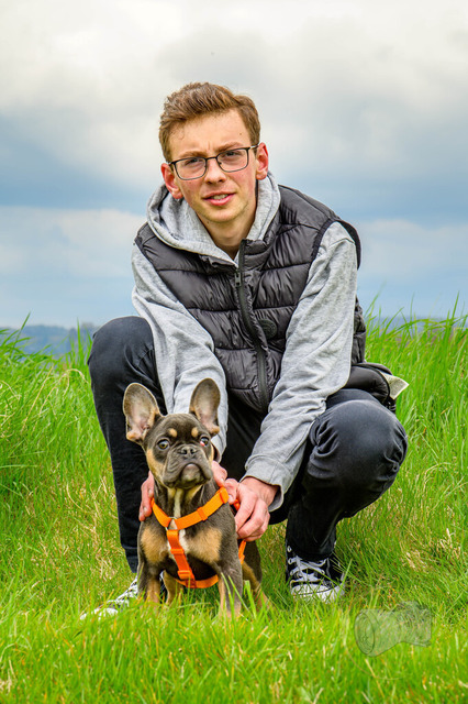Portraits von Mensch mit seinem besten Freund Mann | Shop für Prints Landschaftsfotografie Sächsische Schweiz Naturfotografie in Thüringen Fotos vom Findlingspark Nochten Kloster Sankt Marienstern Bilder Festung Königstein PanoramaRhododendronpark Kromlau FotogalerSchleswig-Holstein Küstenlandschaften