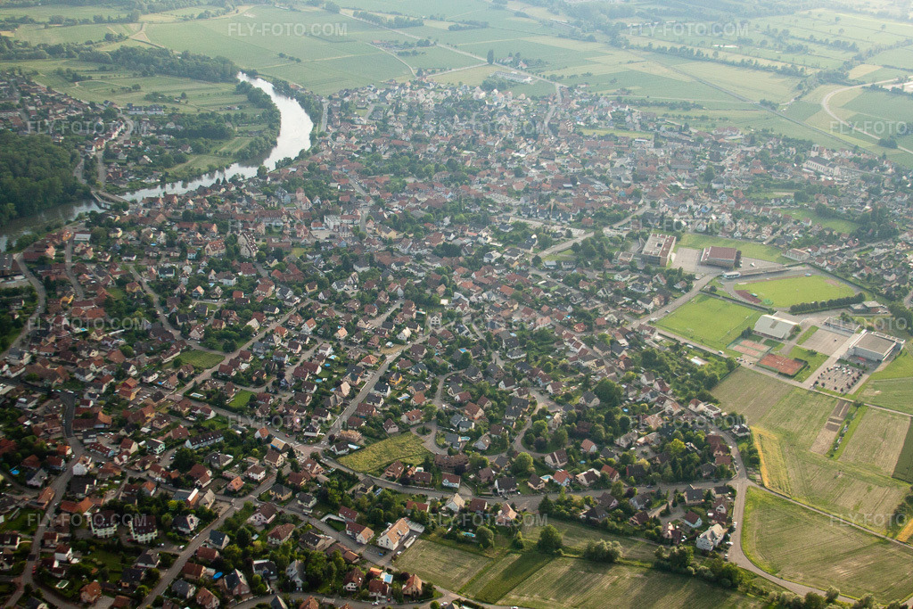 Aerial view: View of the town in La Wantzenau in the state Bas-Rhin, France.Photo: IMG_28873.jpg taken on 06/14/2010 by Werner Riehm/FLY-FOTO.comResolution of the original: 4752 x 3168 px