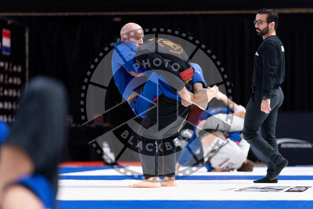20241013PBB3977 | Athletes compete during the AJP Tour Europe Continental Jiu-Jitsu Amateurs & Masters Championship on October 13, 2024 in Almere near Amsterdam, Netherlands. © Chiara Dazi / photoblackbelt