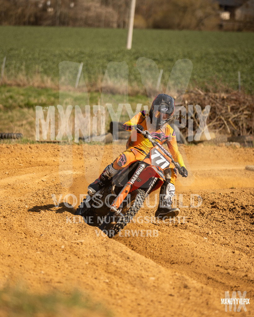 866A3760 | mxndyyvipix