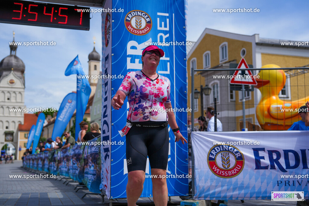 DSC04695 | Stadttriathlon Erding 2025. #yourpictrs #sportshot_your_pictrs @Sportshotphotography #stadttriathlonerding Copyright: www.sportshot.de
