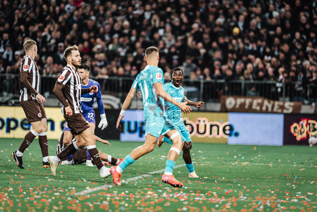 Fußball | Männer | Saison 2025/2026  | Fußball-Bundesliga | 07. Spieltag | FC St. Pauli vs. TSG Hoffenheim | 19.10.2025 | Torjubel von Bazoumana Toure (#29, TSG Hoffenheim)