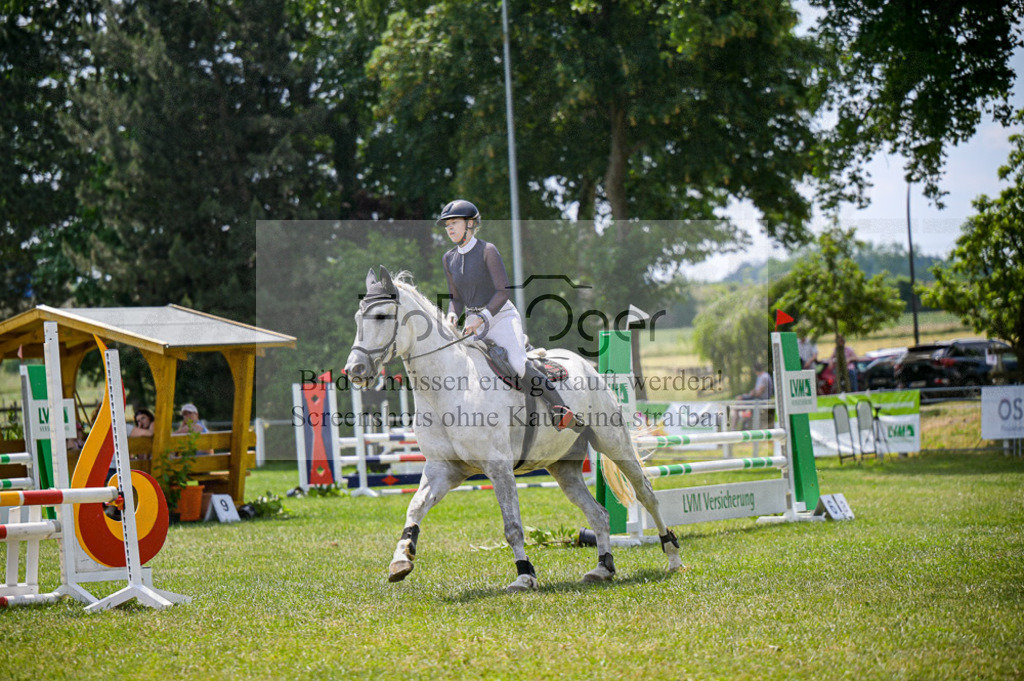 Reitturnier Voxtrup | Entdecke hochwertige Reitturnierfotos von Foto Oger. Professionell, emotional und authentisch – jetzt Lieblingsmomente im Shop bestellen.Deutschlandweite Turnierfotografie. - Realisiert mit Pictrs.com