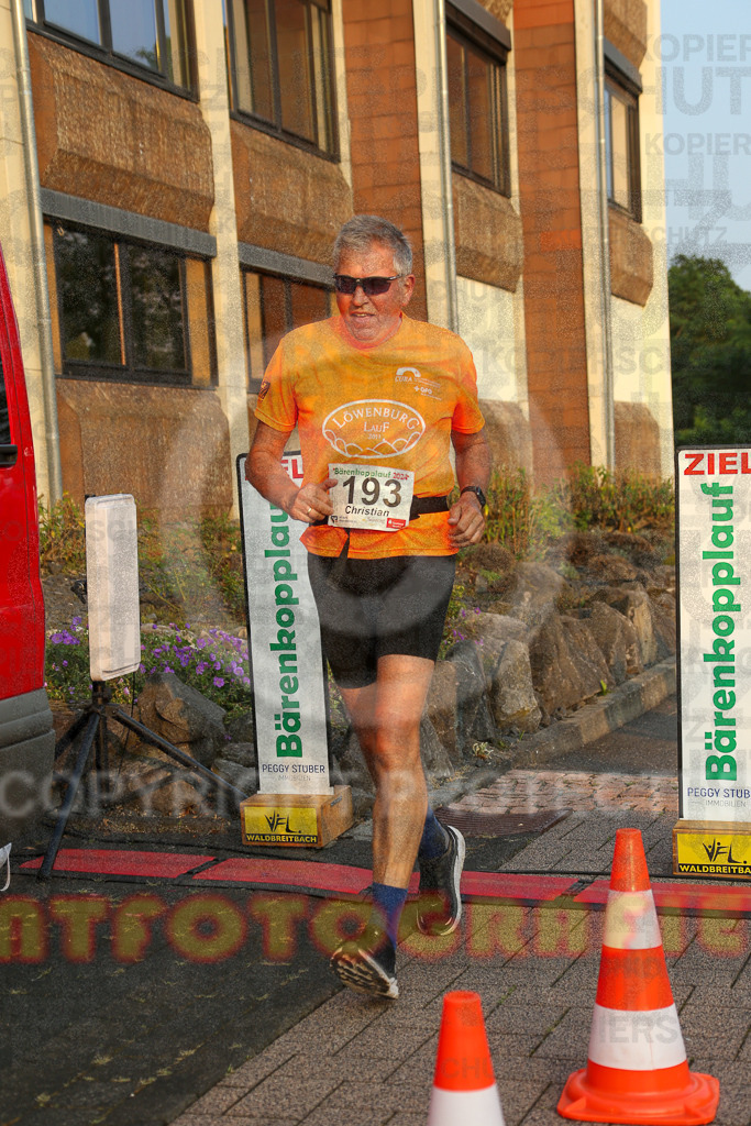 240802_1942_EX1_6761 | Sportfotografie im Rhein-Sieg Kreis, Köln, Bonn, NRW, Rheinland Pfalz, Hessen, etc. Unser Tätigkeitsfeld umfasst den Laufsport vom Volkslauf über den Marathon, Duathlon, Triathon bis zum Ultralauf wie Kölnpfad Ultra oder Schindertrail.