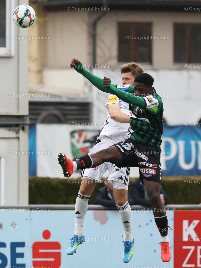 A_LUI_110426_04 | SPORT,FUSSBALL,ADMIRAL BUNDESLIGA  RZ PELLETS WAC-SV RIED 11.04.2026  IM BILD: DOMINIK BAUMGARTNER (WAC) UND KINGSTONE MUTANWA (RIED) FOTO:FOTOLUI/MW