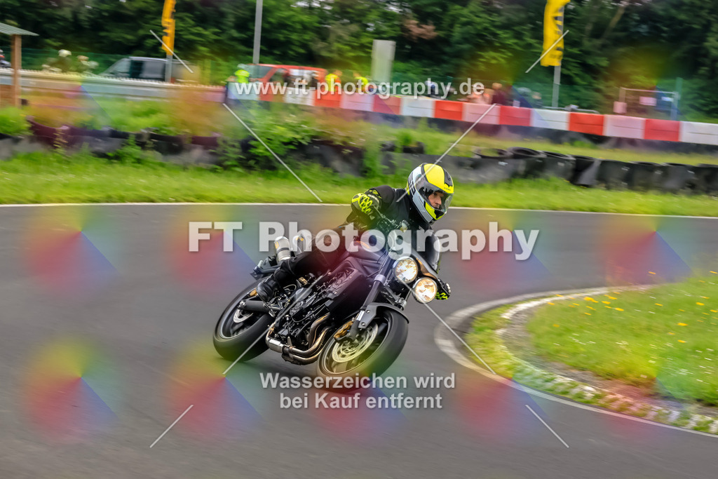 VBK-7023 | Hier findet Ihr Bilder von Touristenfahrten auf der Nürburgring Nordschleife oder von anderen Veranstaltungen die ich besucht habe. Viel Spass beim Durch Schauen 
