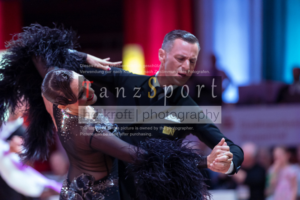 20250705_WDSF_Open_SenII_Std-dC25-2333 | Tanzsportbilder, Standardtanz, Lateintanz, WDSF, DTV, LTVB, dancecomp, goc, hessen tanzt, blaues band der spree, walzer, tango, wiener walzer, slowfox, quickstepp, samba, rumba, cha-cha-cha, paso doble. jive, hd-kroft photography, turniertanzsport