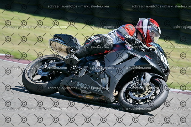 26BT01-1120 | 169 - Realisiert mit Pictrs.com