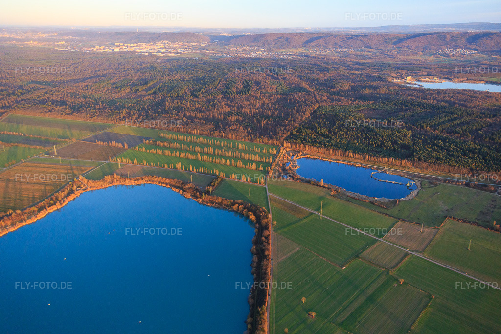 Luftbild: Kiesgrube am Hardtwald in Durmersheim im Bundesland Baden-Württemberg in Deutschland. Foto: IMG_086072.jpg vom 06.02.2016 durch Werner Riehm/FLY-FOTO.de