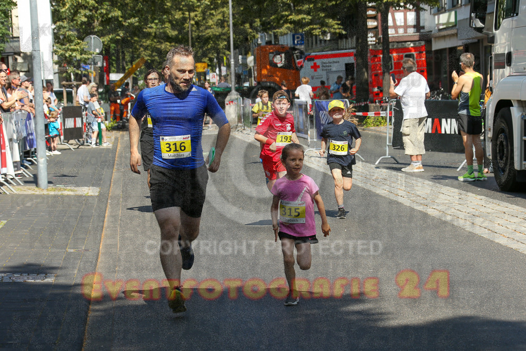 250621_1046_EX1_2513 | Sportfotografie im Rhein-Sieg Kreis, Köln, Bonn, NRW, Rheinland Pfalz, Hessen, etc. Unser Tätigkeitsfeld umfasst den Laufsport vom Volkslauf über den Marathon, Duathlon, Triathon bis zum Ultralauf wie Kölnpfad Ultra oder Schindertrail.