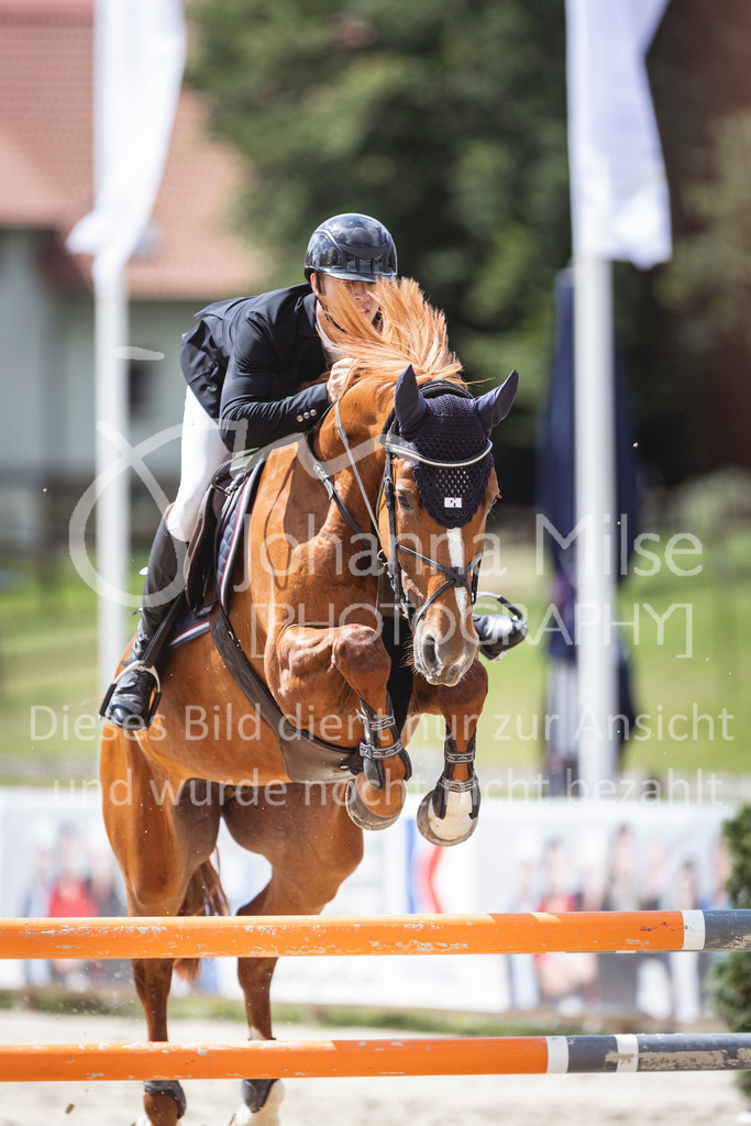 240714_BHO_M2-Spr-2-353 | Deine schönsten Turniermomente als professionelle Fotos! Entdecke hochwertige Pferdesport-Fotografie im Online-Shop. Jetzt Fotos finden & bestellen!