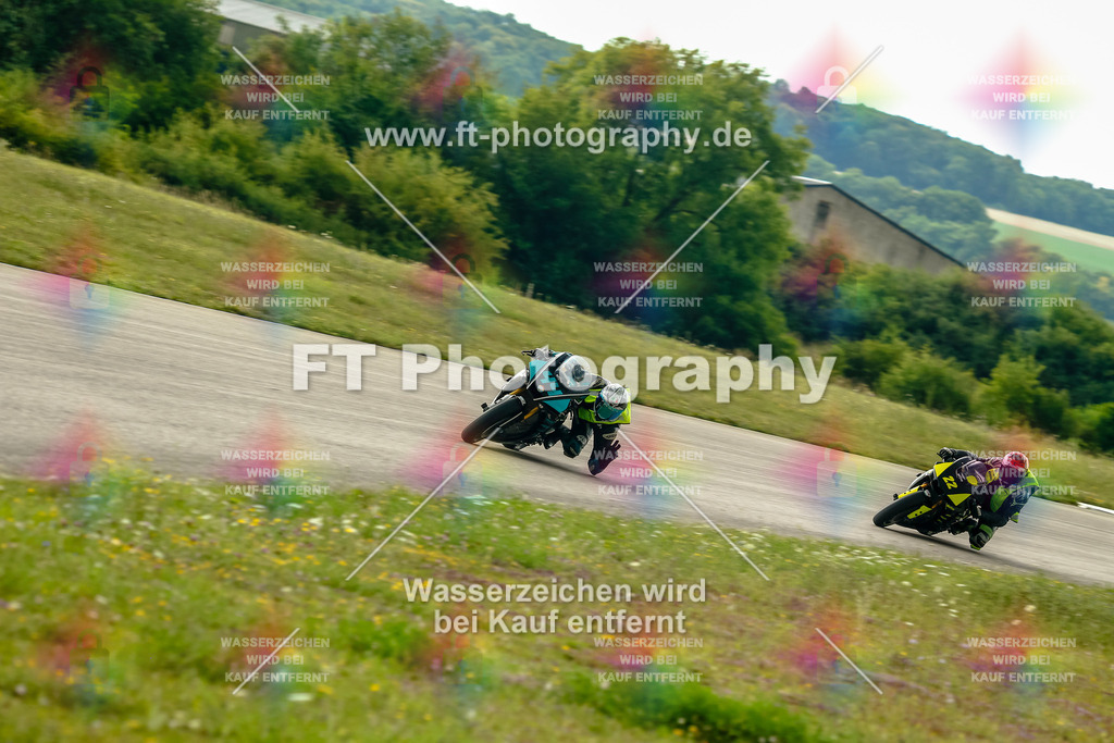 Chambley Juli-3363 | Hier findet Ihr Bilder von Touristenfahrten auf der Nürburgring Nordschleife oder von anderen Veranstaltungen die ich besucht habe. Viel Spass beim Durch Schauen 