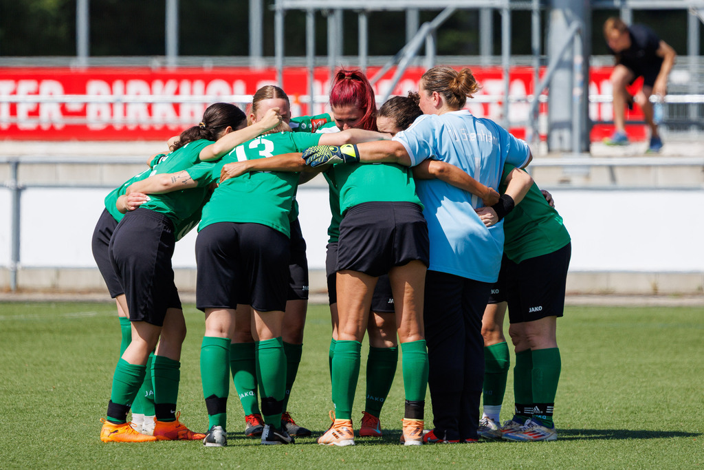 FCHTVS_260531_6014 | 1.FC Heidenheim 1846 II vs. TV Steinheim, Fußball, Frauen, Bezirksliga, 2025/2026, Meisterrunde, 5. Spieltag, 31.05.2026 in Heidenheim, Kunstrasen b. Voith-Arena West(Foto: Michael Bulling) - Realisiert mit Pictrs.com