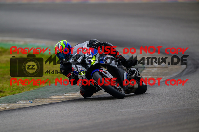 MaZZes_Fotomatrix_20240923_6007705_7961 | WEISS