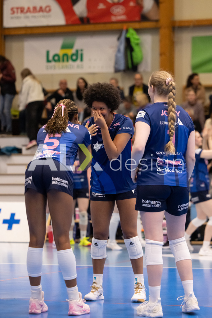 Volleyball I Frauen I Saison 2025-2026 I Volleyball NLA | Women I 1/2 Finals I  VC Kanti Schaffhausen - Sm'Aesch Pfeffingen I 18.03.2026 | 23 Emma Ellis (USA) (Sm'Aesch Pfeffingen) – Diagonalangriff - Realisiert mit Pictrs.com