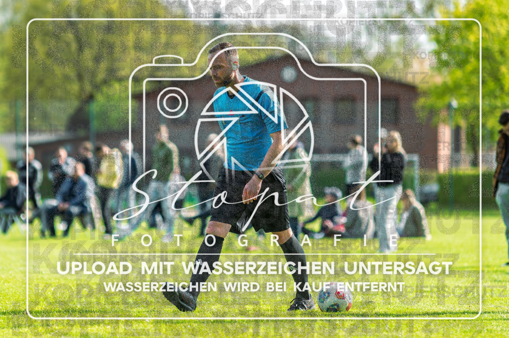 Kreisliga Herren HK - FG Fulde-Stellichte vs. SG Wintermoor-Schuelern | Max Pritzke (Schiedsrichter); Kreisliga Herren HK - FG Fulde-Stellichte vs. SG Wintermoor-Schuelern am 26.04.2026 in Lehrdestadion, Stellichte - Realisiert mit Pictrs.com