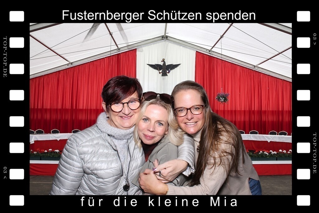 top-top.de 240928-023 | Foto, Video, Fotografie, Videografie, Fotobox, DJ, Discjockey, Musik, Musikbox, Veranstaltung, Photobooth, Amazon, Ebay, Buchtipp, Bestseller, Autor, Verlag, Buch, Wesel, Hamminkeln, NRW, Dinslaken, Rees, Drohne, Hochzeit, Party, Fotobox, Wesel, Fotograf