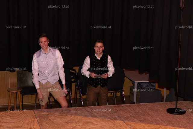 Schlager trifft Tracht | Bildershop von pixelworld.at - Realisiert mit Pictrs.com