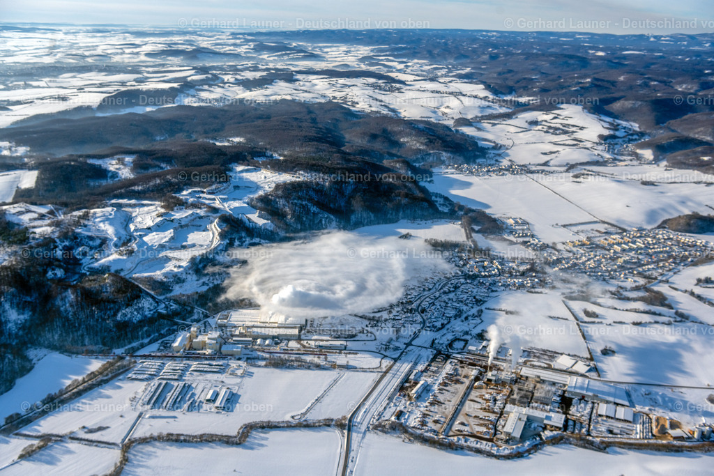 4044958 | verschneite Winterlandschaft bei Rottleberode am Südrand des Harzes mit Knauf Gipswerk