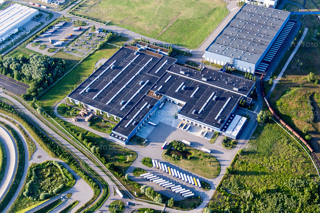 Luftbild: Werksgelände der Europack GmbH im Ortsteil Industriegebiet Wörth-Oberwald in Wörth am Rhein im Bundesland Rheinland-Pfalz in Deutschland. Foto: IMG_080866.jpg vom 13.06.2015 durch Werner Riehm/FLY-FOTO.de