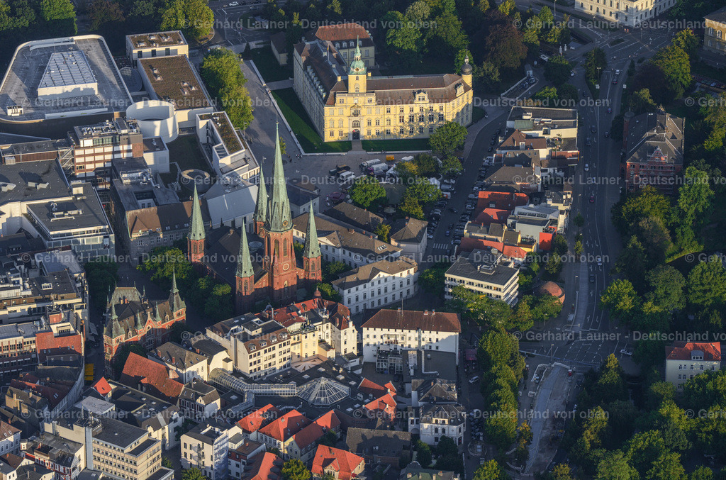 3293250 | Innenstadt Oldenburg i. Oldenburg mit St.Lambertikirche und Schloß