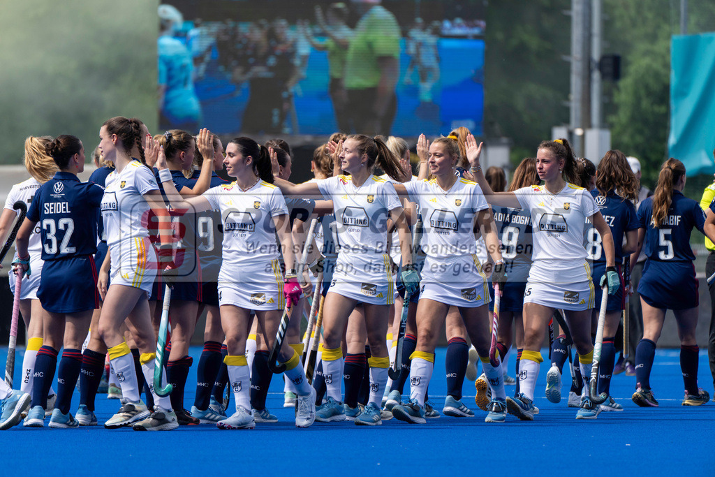 Final4_20250531-1052-HK107427 | Krefeld, Deutschland, 31.05.2025:  Feldhockey Final4 2025 – „Deutsche Feldhockey-Meisterschaften 2025“ im Gerd-Wellen-Hockeyanlage am 31.05.2025 in Krefeld, Deutschland. (Foto von Kramhöller/Fehrmann/Kaste)Krefeld, Germany, 31.05.2025: Feldhockey Final4 2025 – „Deutsche Feldhockey-Meisterschaften 2025“ in Gerd-Wellen-Hockeyanlage at 31.05.2025 in Krefeld, Deutschland. (Foto from Kramhöller/Fehrmann/Kaste)