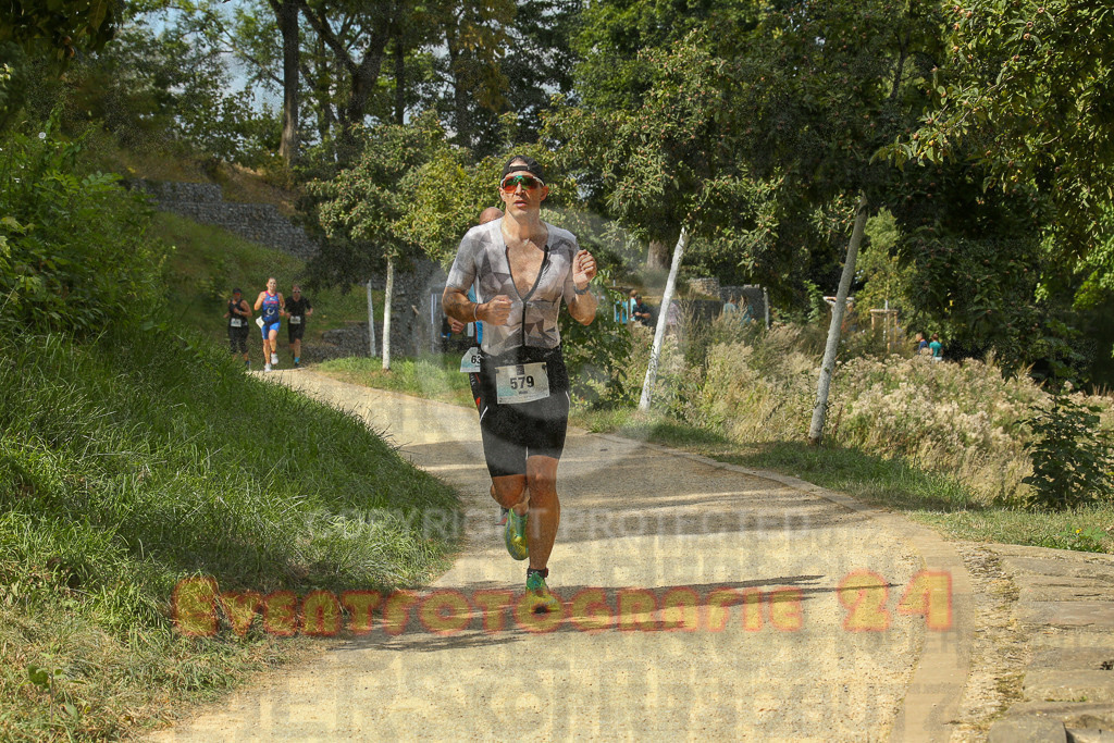 250824_1413_EX1_5429 | Sportfotografie im Rhein-Sieg Kreis, Köln, Bonn, NRW, Rheinland Pfalz, Hessen, etc. Unser Tätigkeitsfeld umfasst den Laufsport vom Volkslauf über den Marathon, Duathlon, Triathon bis zum Ultralauf wie Kölnpfad Ultra oder Schindertrail.