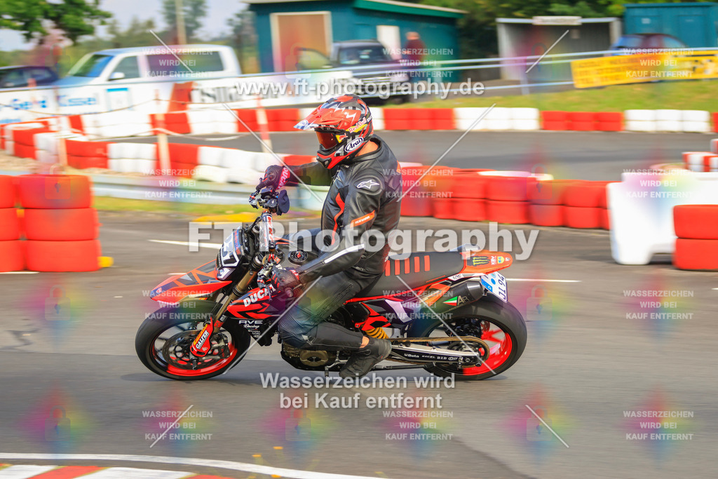 _DSK1889 | Hier findet Ihr Bilder von Touristenfahrten auf der Nürburgring Nordschleife oder von anderen Veranstaltungen die ich besucht habe. Viel Spass beim Durch Schauen 