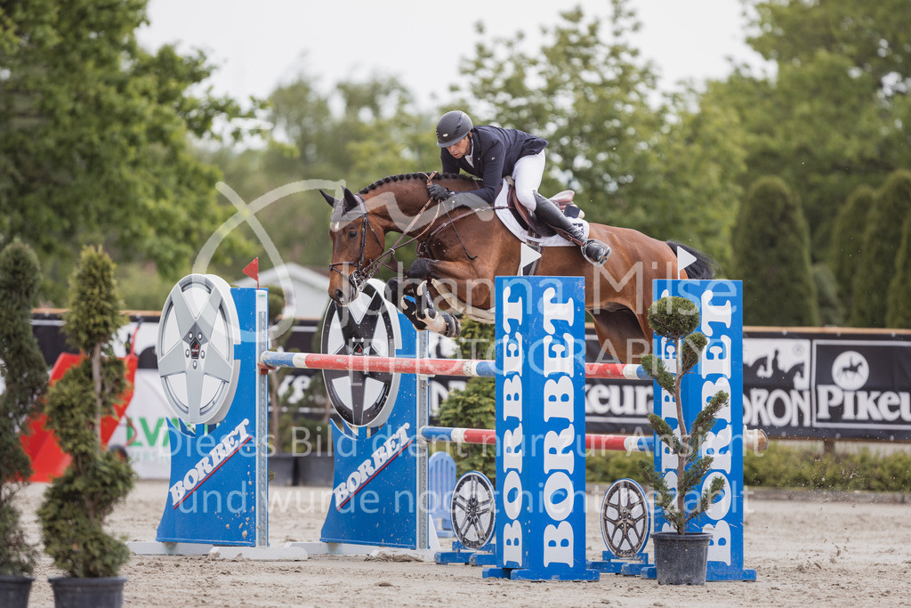 230520_MayDays_Zeit-S-322 | Deine schönsten Turniermomente als professionelle Fotos! Entdecke hochwertige Pferdesport-Fotografie im Online-Shop. Jetzt Fotos finden & bestellen!