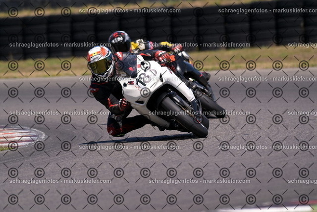26bt04-1747 | markuskiefer.com - Realisiert mit Pictrs.com