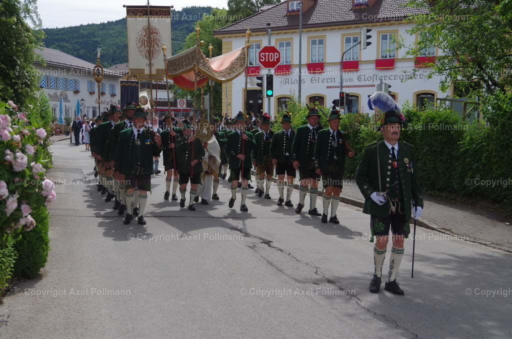 IMGP5457 | fotografiert von Axel PollmannLeonhardi Wallfahrt Benediktbeuern und Murnau, Fronleichnam, Fasching, Landschaft im Loisachtal und Benediktbeuern  - Realisiert mit Pictrs.com
