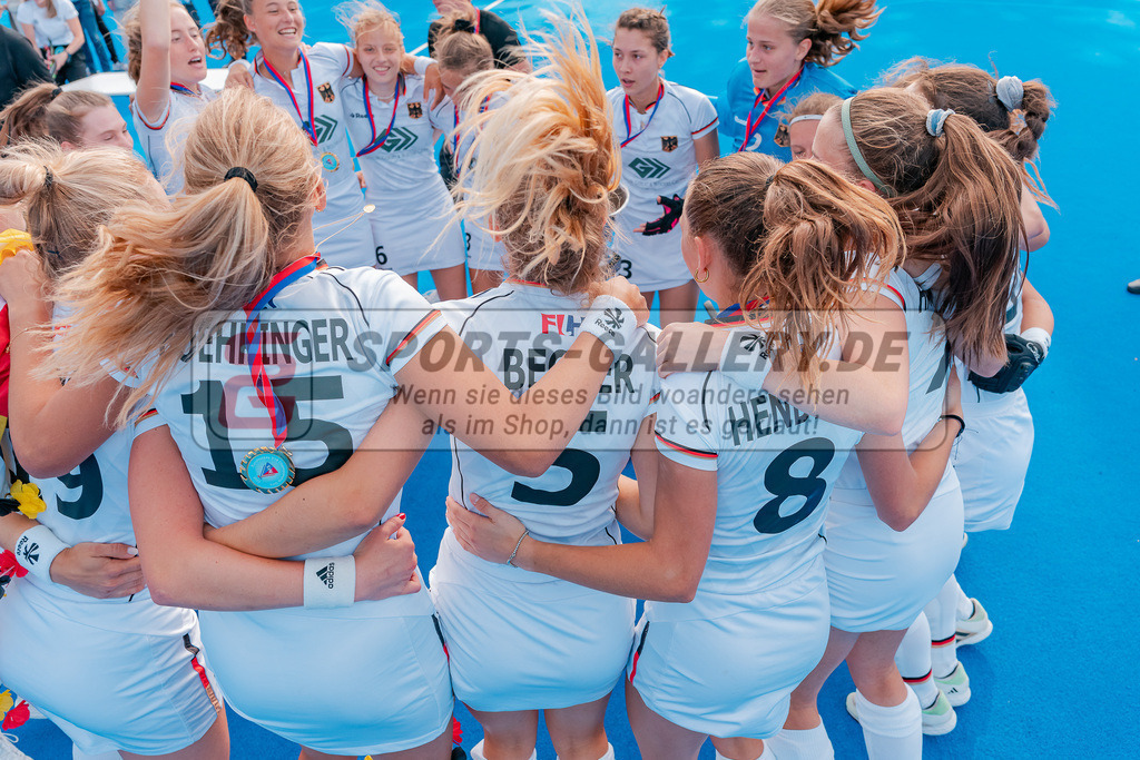 HK_20230716_902634 | Euro Hockey WU18 Siegerehrungen Championship Girls &amp; Boys am 16.7.2023 CHTC , Krefeld ,